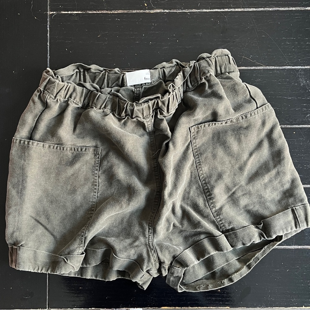 Aritzia Wilfred Free Linen Blend Harulia Short Sage Green | Medium